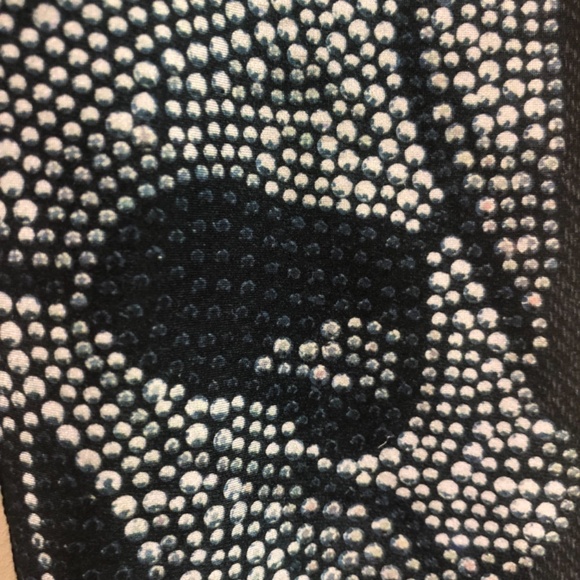 Scull Leggings by Zara Terez  ZT Performance - Picture 3 of 14